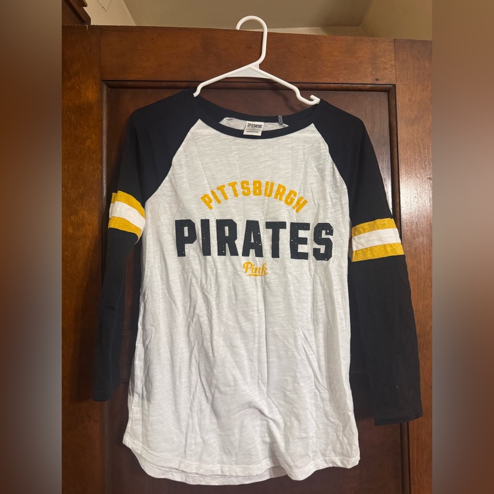 Pink by Victoria’s Secret size small Pittsburgh Pirates shirt